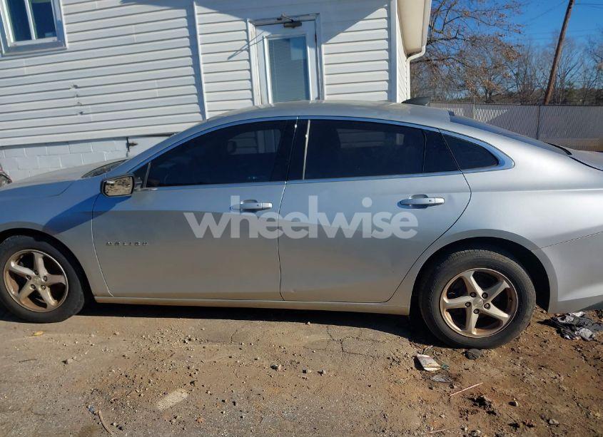 Photo 15 of 2017 Chevrolet Malibu LS (VIN 1G1ZB5ST2HF177852)