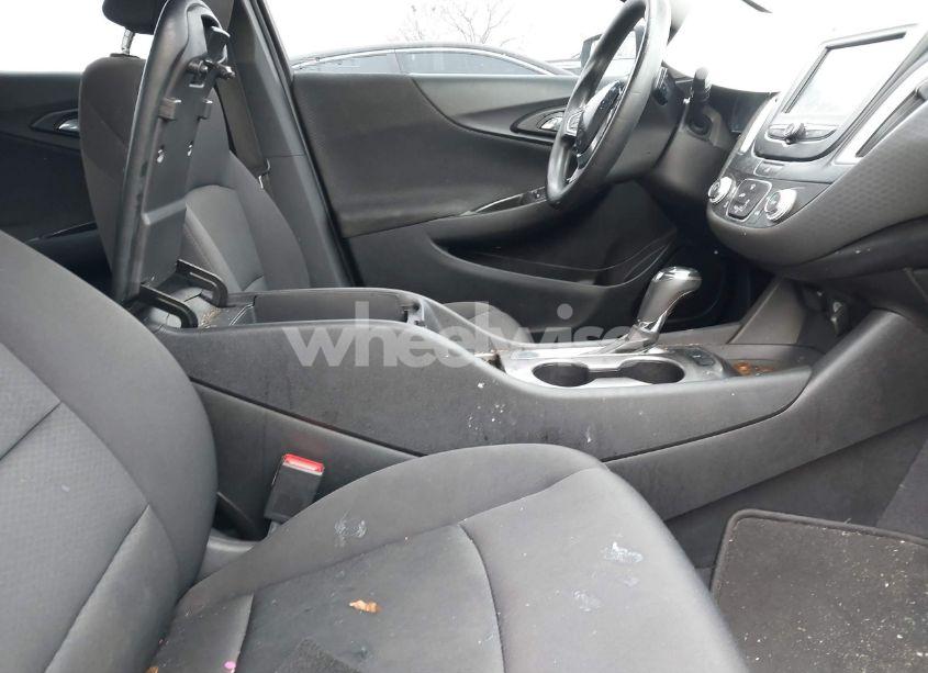 Photo 5 of 2017 Chevrolet Malibu LS (VIN 1G1ZB5ST2HF177852)