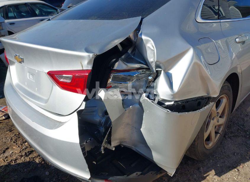 Photo 6 of 2017 Chevrolet Malibu LS (VIN 1G1ZB5ST2HF177852)