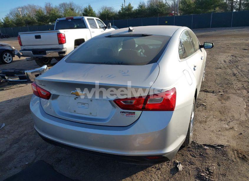 Photo 4 of 2017 Chevrolet Malibu LS (VIN 1G1ZB5ST2HF191797)