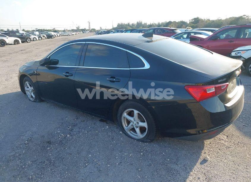 Photo 3 of 2017 Chevrolet Malibu LS (VIN 1G1ZB5ST2HF231246)