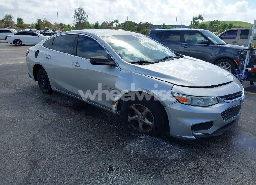 2017 Chevrolet Malibu LS (VIN 1G1ZB5ST2HF239136) main photo