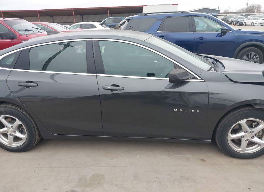 Photo 13 of 2017 Chevrolet Malibu LS (VIN 1G1ZB5ST2HF245664)