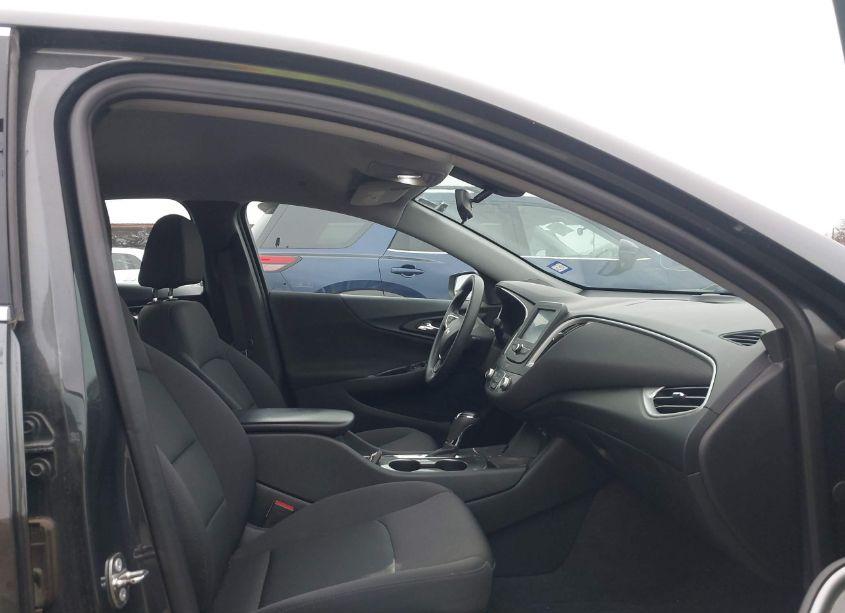 Photo 5 of 2017 Chevrolet Malibu LS (VIN 1G1ZB5ST2HF245664)