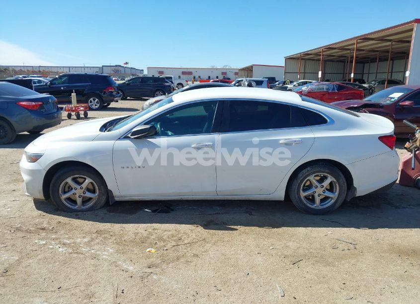 Photo 14 of 2017 Chevrolet Malibu LS (VIN 1G1ZB5ST2HF279619)