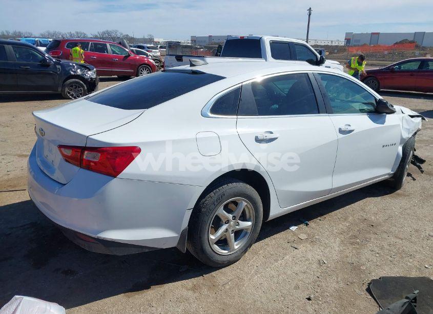 Photo 4 of 2017 Chevrolet Malibu LS (VIN 1G1ZB5ST2HF279619)