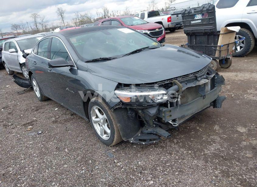 2018 Chevrolet Malibu 1LS (VIN 1G1ZB5ST2JF117091) main photo