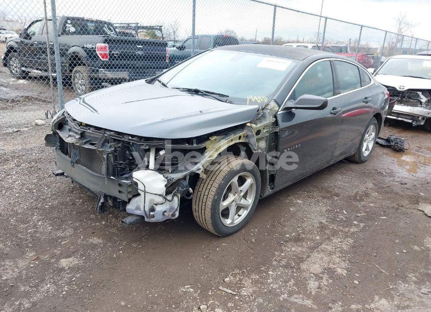 Photo 2 of 2018 Chevrolet Malibu 1LS (VIN 1G1ZB5ST2JF117091)