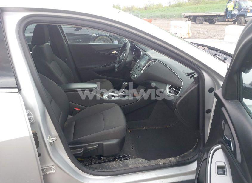 Photo 5 of 2018 Chevrolet Malibu 1LS (VIN 1G1ZB5ST2JF177548)