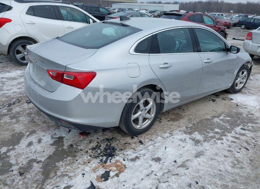 Photo 4 of 2018 Chevrolet Malibu 1LS (VIN 1G1ZB5ST2JF189781)