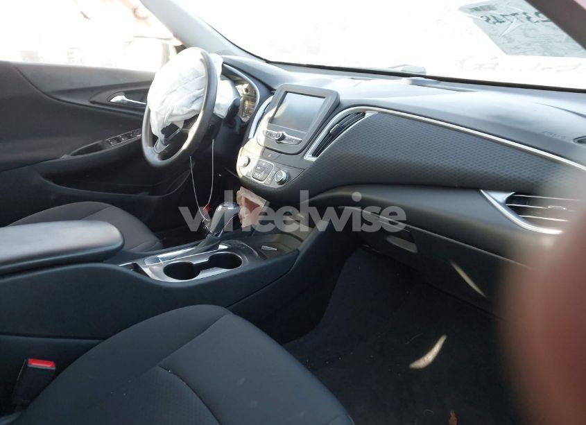 Photo 5 of 2018 Chevrolet Malibu 1LS (VIN 1G1ZB5ST2JF214100)