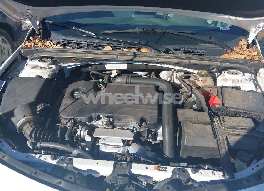 Photo 10 of 2018 Chevrolet Malibu 1LS (VIN 1G1ZB5ST2JF225887)