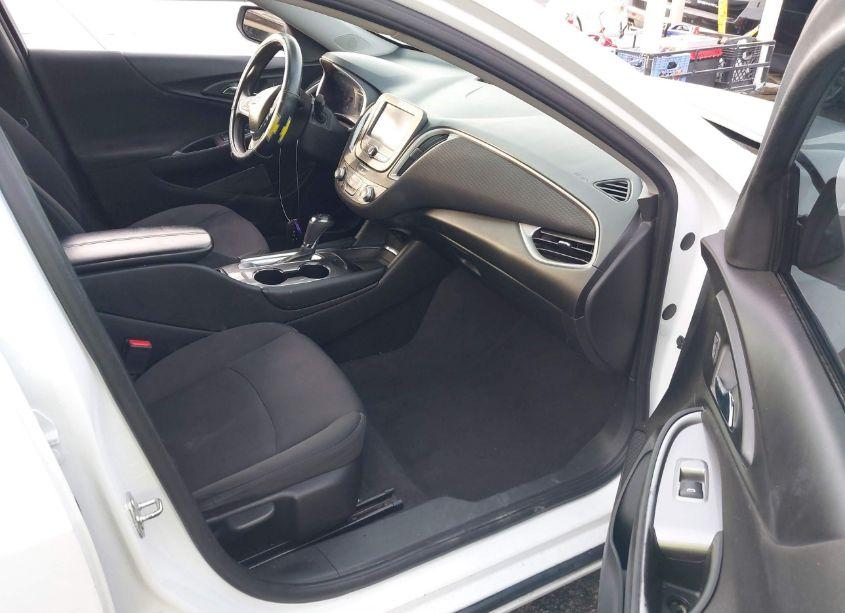 Photo 5 of 2018 Chevrolet Malibu 1LS (VIN 1G1ZB5ST2JF272949)