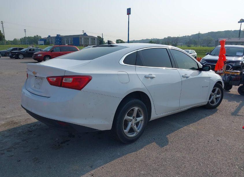 Photo 4 of 2018 Chevrolet Malibu 1LS (VIN 1G1ZB5ST2JF291517)