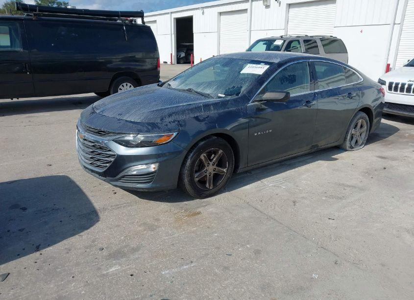 Photo 2 of 2019 Chevrolet Malibu 1LS (VIN 1G1ZB5ST2KF122258)