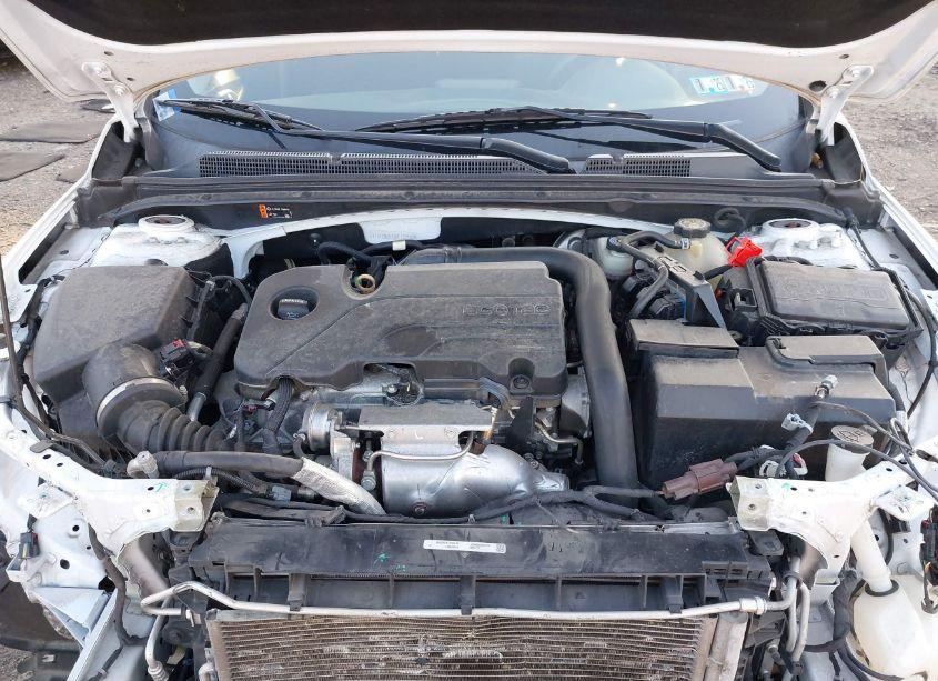 Photo 10 of 2019 Chevrolet Malibu 1LS (VIN 1G1ZB5ST2KF125452)