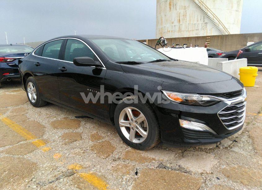 2020 Chevrolet Malibu FWD LS (VIN 1G1ZB5ST2LF041102) main photo