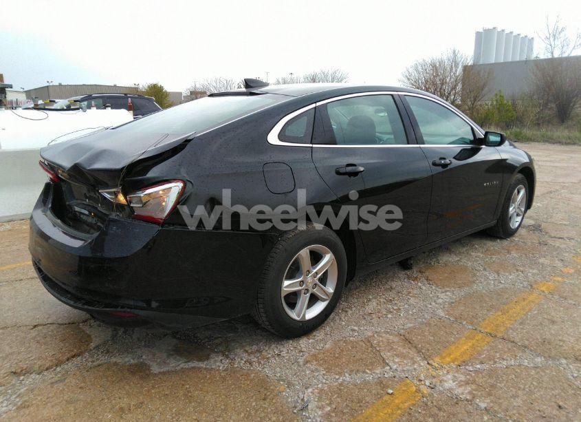 Photo 4 of 2020 Chevrolet Malibu FWD LS (VIN 1G1ZB5ST2LF041102)