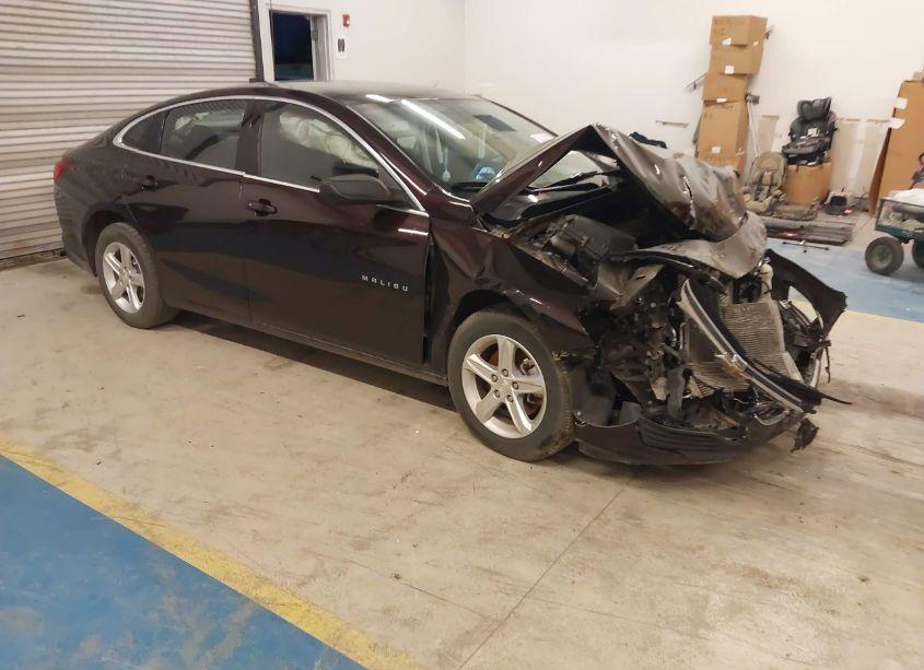 2020 Chevrolet Malibu FWD LS (VIN 1G1ZB5ST2LF085844) main photo