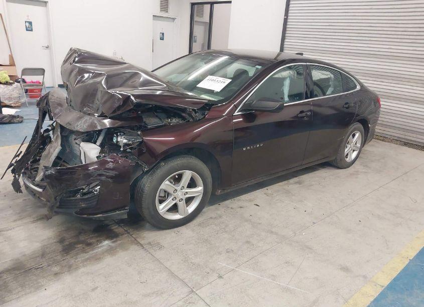 Photo 2 of 2020 Chevrolet Malibu FWD LS (VIN 1G1ZB5ST2LF085844)