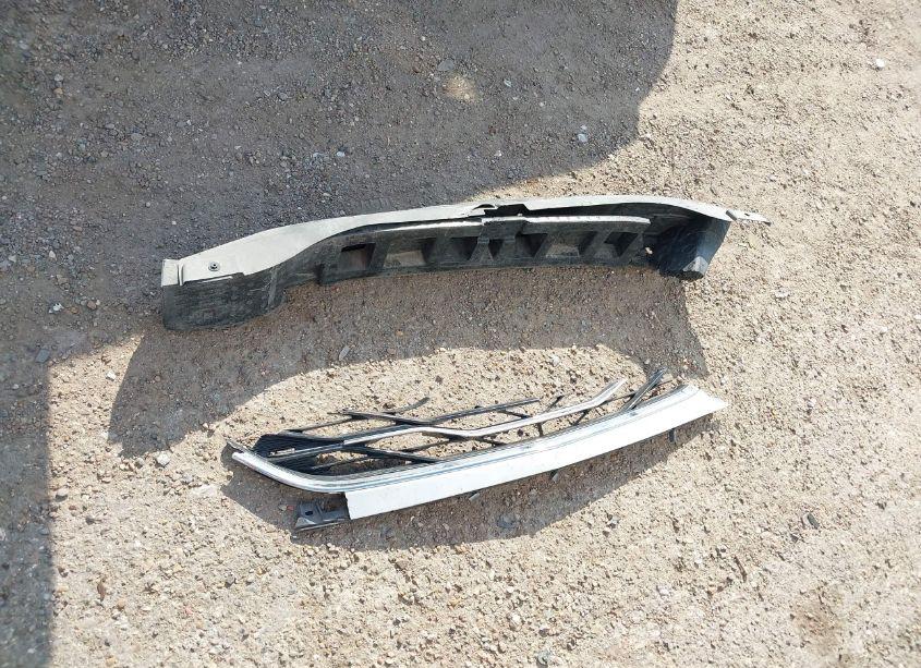 Photo 12 of 2021 Chevrolet Malibu FWD LS (VIN 1G1ZB5ST2MF043899)