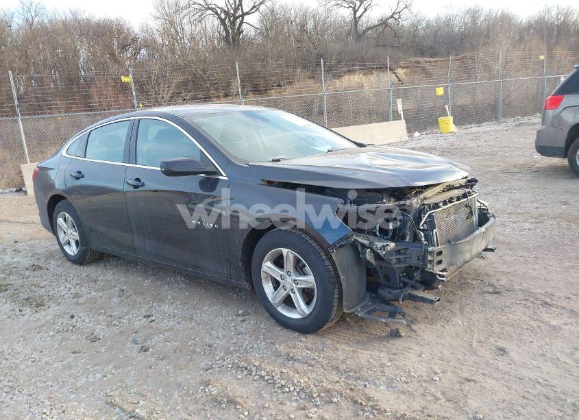 2022 Chevrolet Malibu FWD LS (VIN 1G1ZB5ST2NF144278) main photo