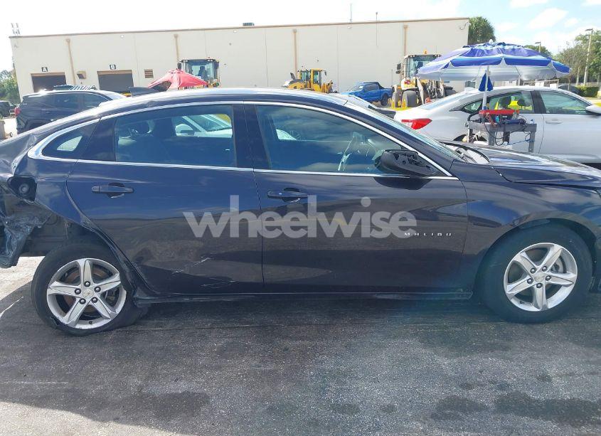 Photo 13 of 2022 Chevrolet Malibu FWD LS (VIN 1G1ZB5ST2NF152638)