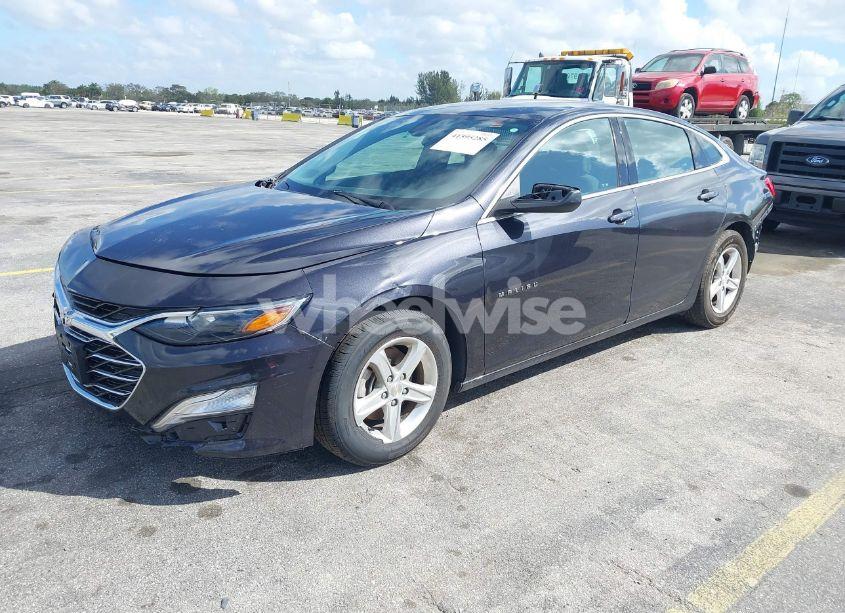 Photo 2 of 2022 Chevrolet Malibu FWD LS (VIN 1G1ZB5ST2NF152638)