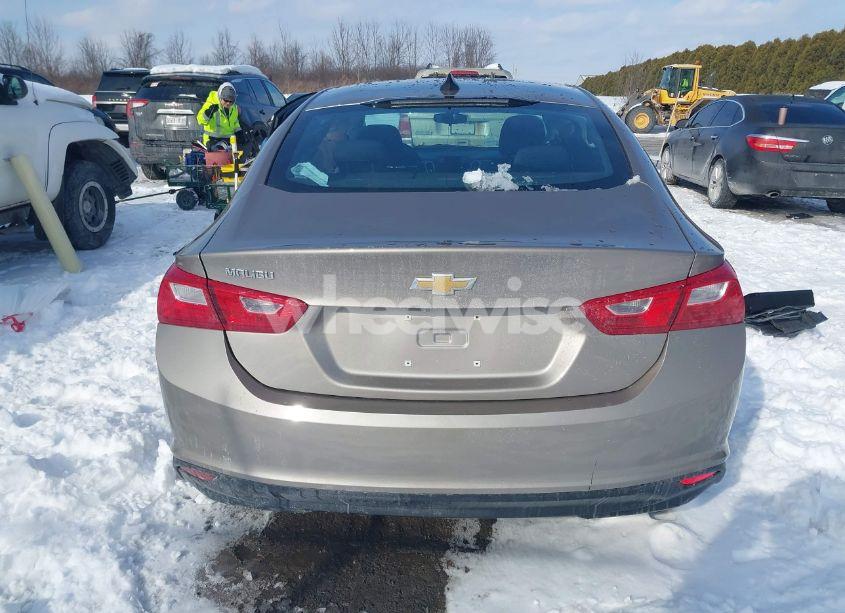 Photo 17 of 2022 Chevrolet Malibu FWD LS (VIN 1G1ZB5ST2NF198938)