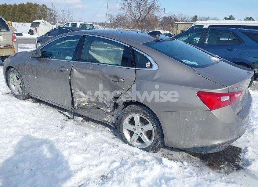 Photo 3 of 2022 Chevrolet Malibu FWD LS (VIN 1G1ZB5ST2NF198938)
