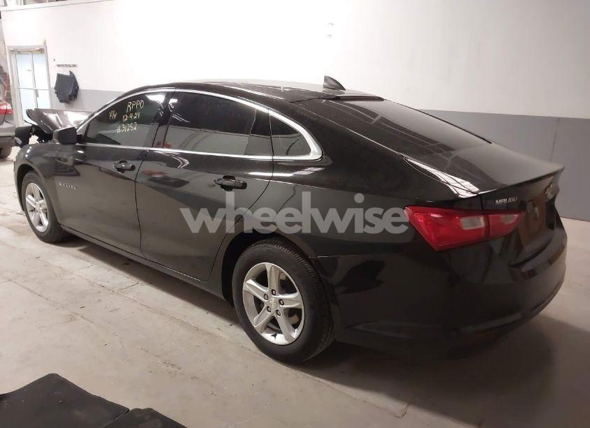 Photo 3 of 2022 Chevrolet Malibu FWD LS (VIN 1G1ZB5ST2NF208397)