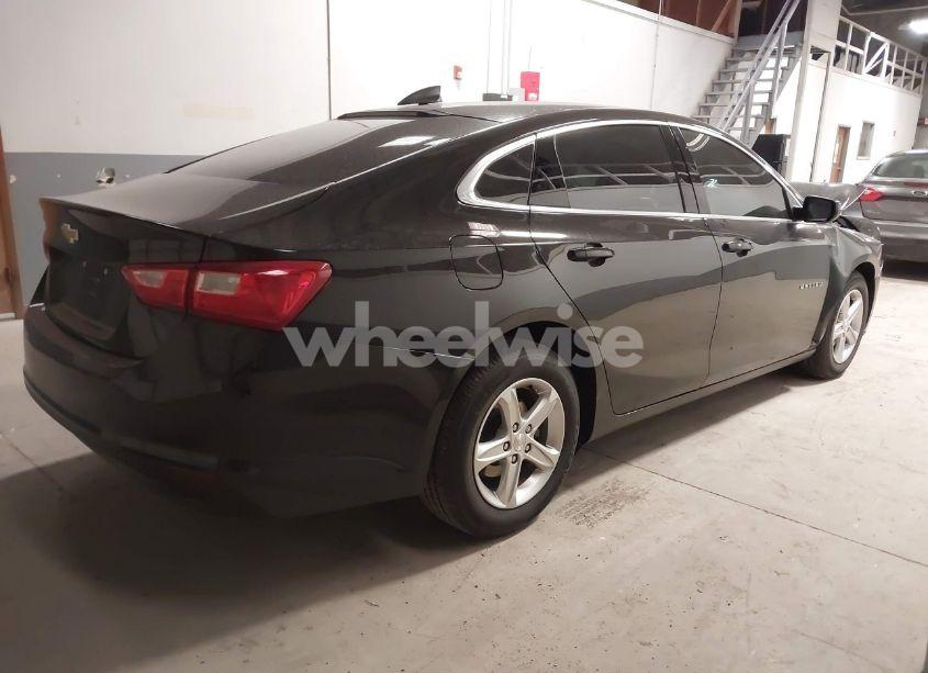 Photo 4 of 2022 Chevrolet Malibu FWD LS (VIN 1G1ZB5ST2NF208397)