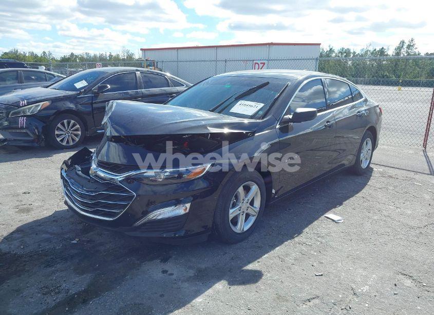 Photo 2 of 2023 Chevrolet Malibu LS (VIN 1G1ZB5ST2PF121389)