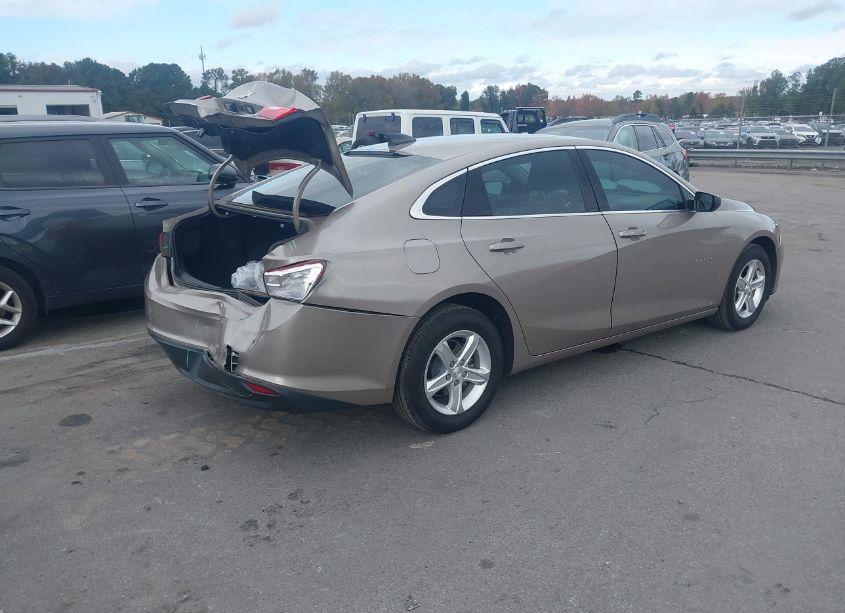 Photo 4 of 2024 Chevrolet Malibu FWD LS (VIN 1G1ZB5ST2RF136624)