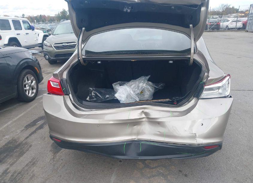 Photo 6 of 2024 Chevrolet Malibu FWD LS (VIN 1G1ZB5ST2RF136624)