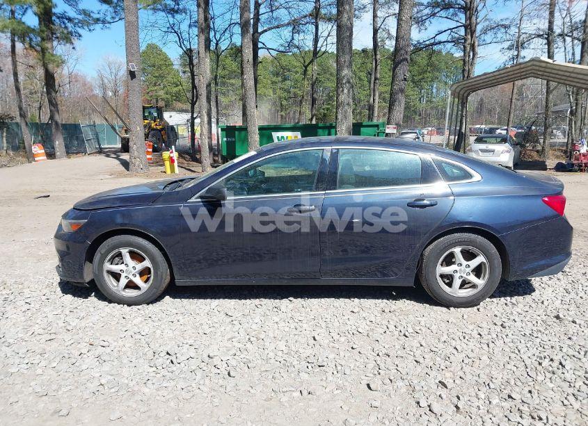 Photo 13 of 2016 Chevrolet Malibu LS (VIN 1G1ZB5ST3GF204541)
