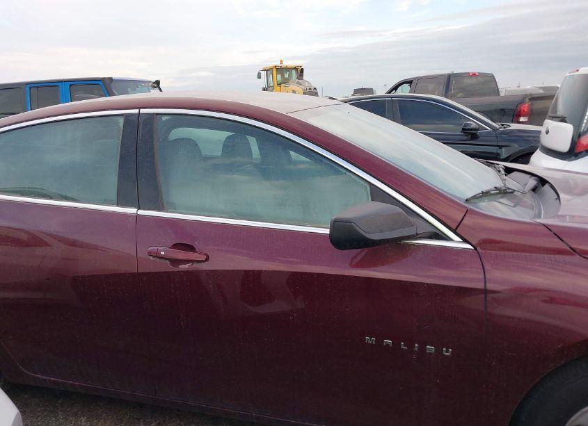 Photo 13 of 2016 Chevrolet Malibu LS (VIN 1G1ZB5ST3GF223994)