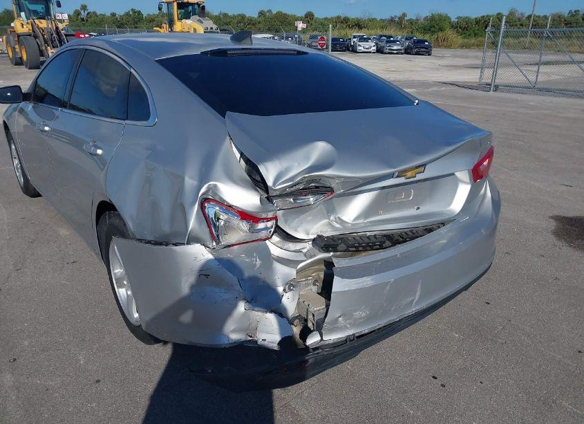 Photo 6 of 2016 Chevrolet Malibu LS (VIN 1G1ZB5ST3GF298890)