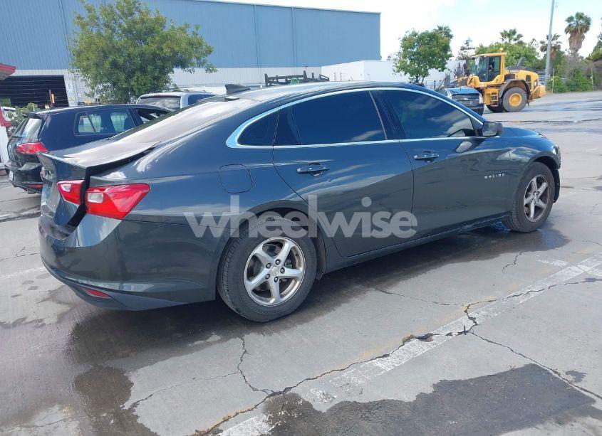 Photo 4 of 2017 Chevrolet Malibu LS (VIN 1G1ZB5ST3HF135691)
