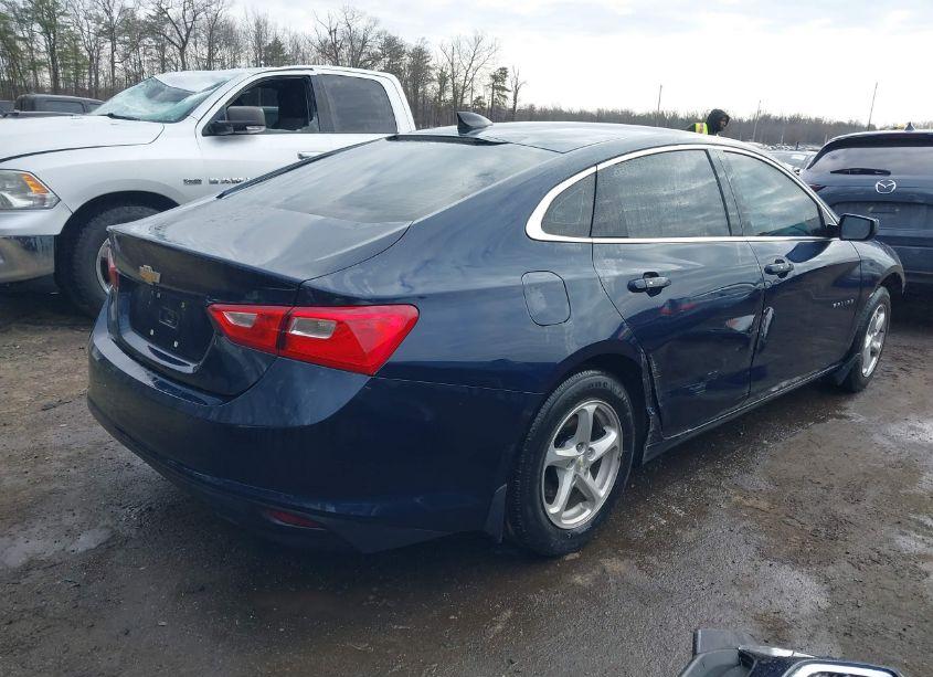 Photo 4 of 2017 Chevrolet Malibu LS (VIN 1G1ZB5ST3HF145542)