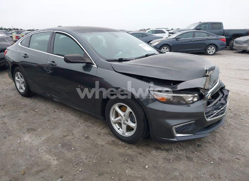 2017 Chevrolet Malibu LS (VIN 1G1ZB5ST3HF145718) main photo