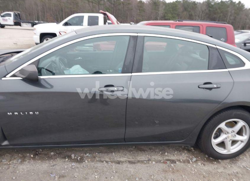 Photo 14 of 2017 Chevrolet Malibu LS (VIN 1G1ZB5ST3HF145718)