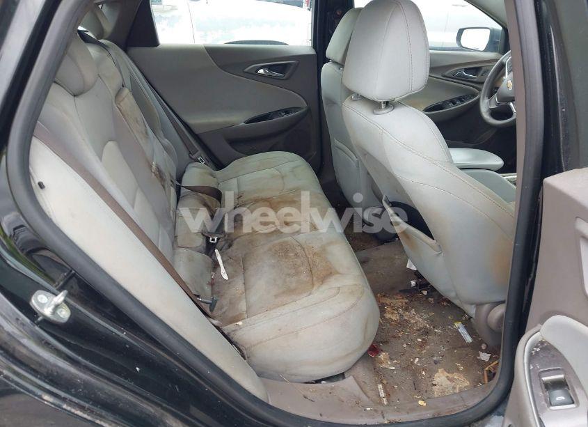 Photo 8 of 2017 Chevrolet Malibu LS (VIN 1G1ZB5ST3HF174099)