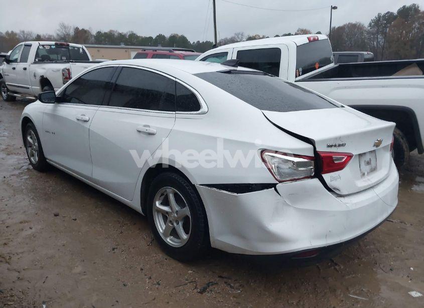 Photo 3 of 2017 Chevrolet Malibu LS (VIN 1G1ZB5ST3HF202130)