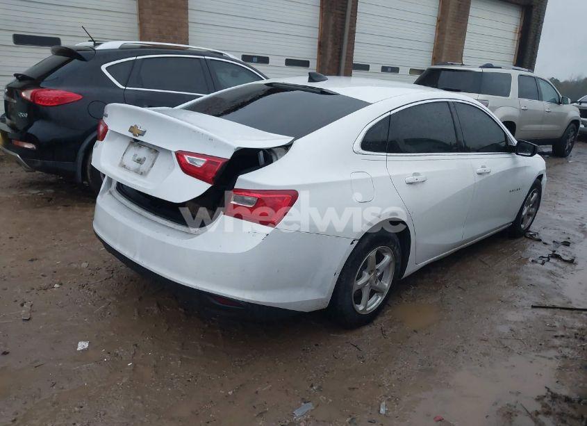 Photo 4 of 2017 Chevrolet Malibu LS (VIN 1G1ZB5ST3HF202130)