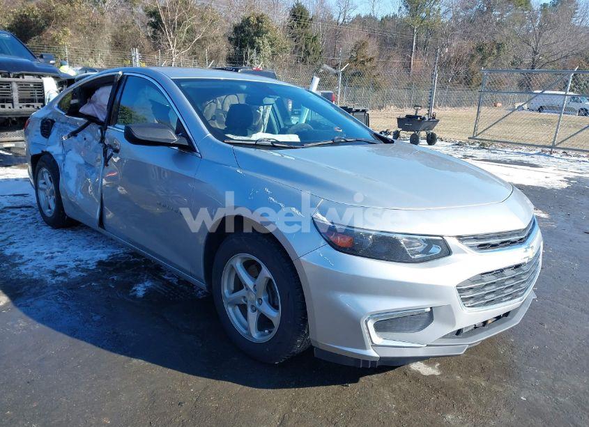 2017 Chevrolet Malibu LS (VIN 1G1ZB5ST3HF212950) main photo