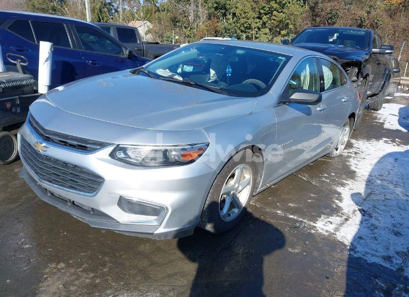 Photo 2 of 2017 Chevrolet Malibu LS (VIN 1G1ZB5ST3HF212950)