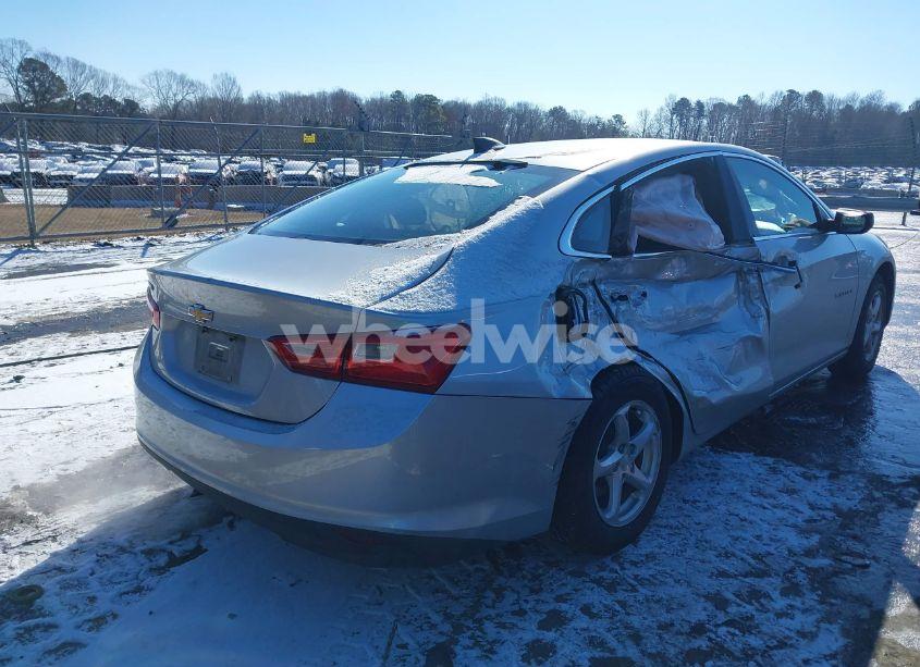 Photo 4 of 2017 Chevrolet Malibu LS (VIN 1G1ZB5ST3HF212950)