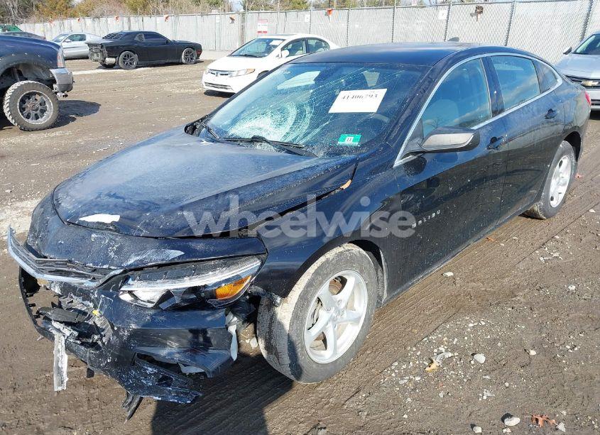 Photo 2 of 2017 Chevrolet Malibu LS (VIN 1G1ZB5ST3HF233992)