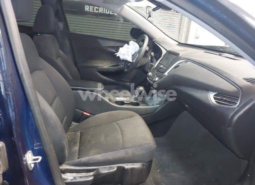 Photo 5 of 2017 Chevrolet Malibu LS (VIN 1G1ZB5ST3HF265714)